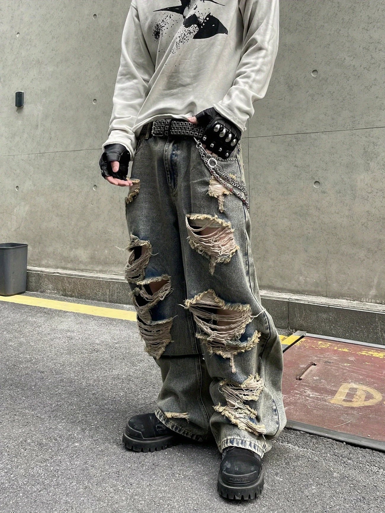 COUPLE BLUE – 11" Washed "Bronze" Baggy Jeans