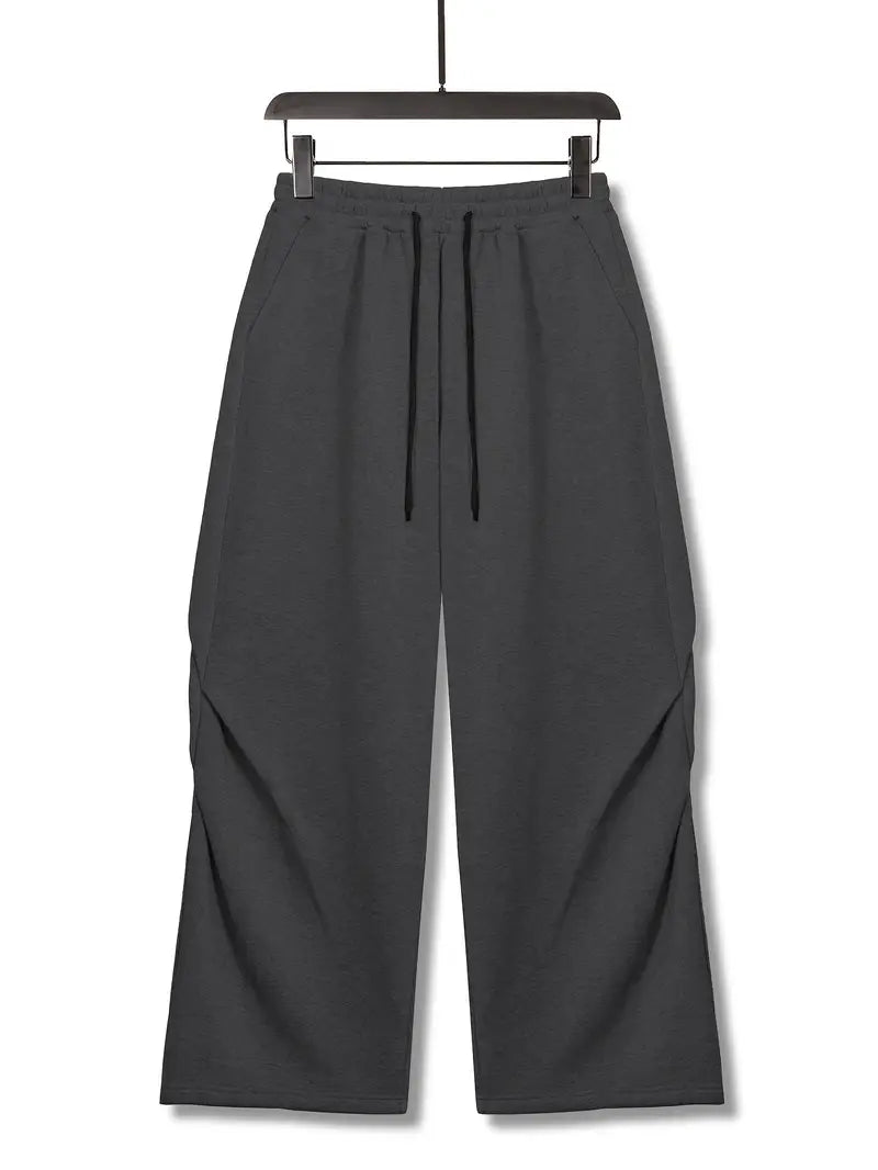 OFF TRACK ESSENTIAL – 8" Baggy Tech Joggers "Dunkelgrau"